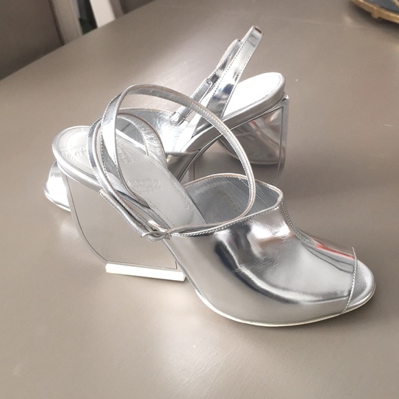 Authentic Mirrored Maison Margiela shoes - Picture 1 of 8